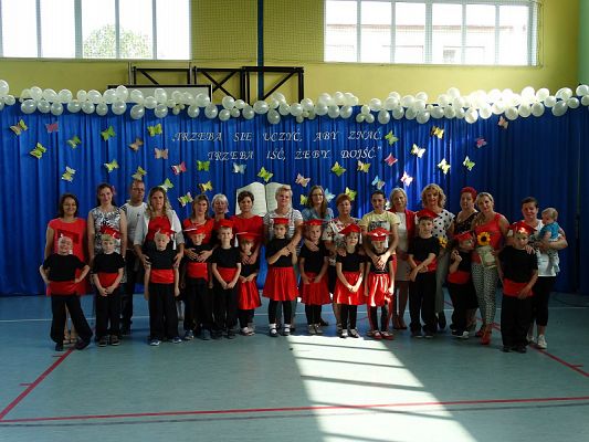 Grafika #46: Zakończenie roku szkolnego w oddziale przedszkolnym 6 - latków