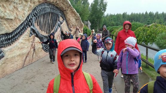  Grafika #2: Wycieczka do Parku Dinozaurów w Łebie