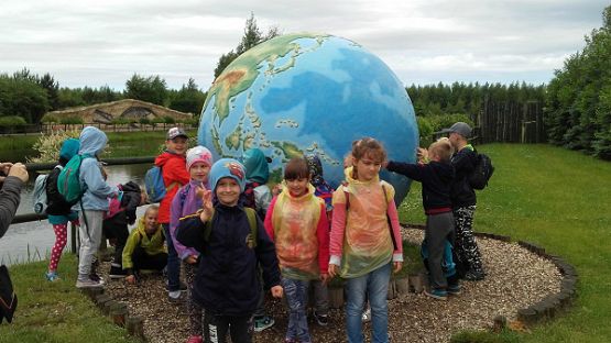  Grafika #18: Wycieczka do Parku Dinozaurów w Łebie