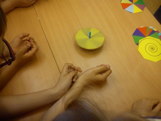  Grafika #12: Zakończenie zajęć naukowo - technicznych z projektu - Naukowy zawrót głowy