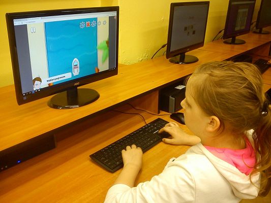  Grafika #18: Zakończenie zajęć naukowo - technicznych z projektu - Naukowy zawrót głowy