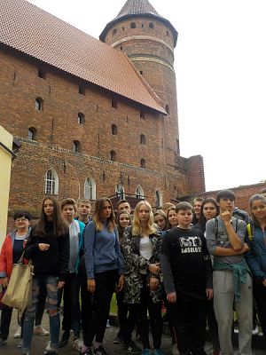  Grafika #32: Wycieczka kl. II g i III g do Olsztyna