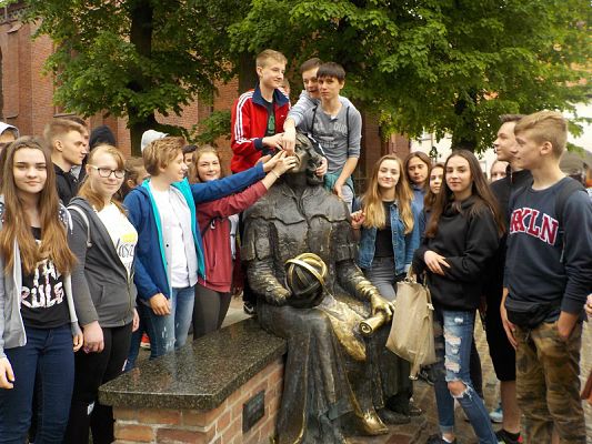  Grafika #36: Wycieczka kl. II g i III g do Olsztyna