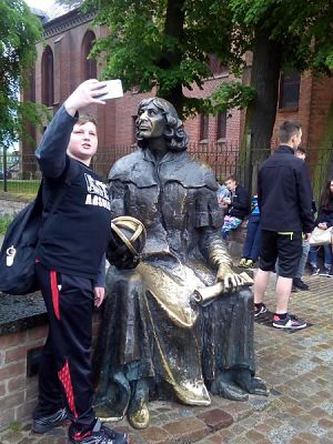  Grafika #76: Wycieczka kl. II g i III g do Olsztyna