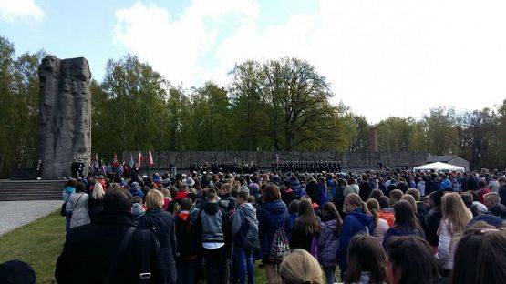  Grafika #3: 72. rocznica wyzwolenia niemieckiego obozu Stutthof