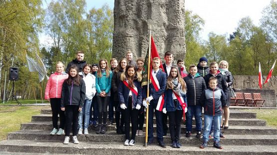  Grafika #8: 72. rocznica wyzwolenia niemieckiego obozu Stutthof