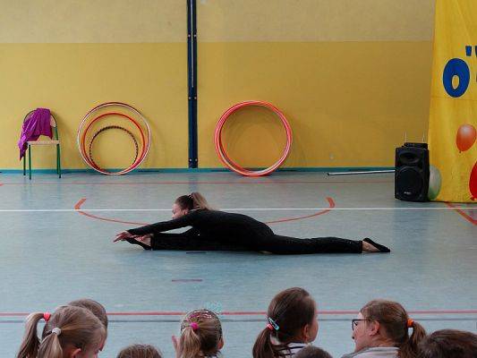  Grafika #38: Występy cyrkowe w naszej szkole