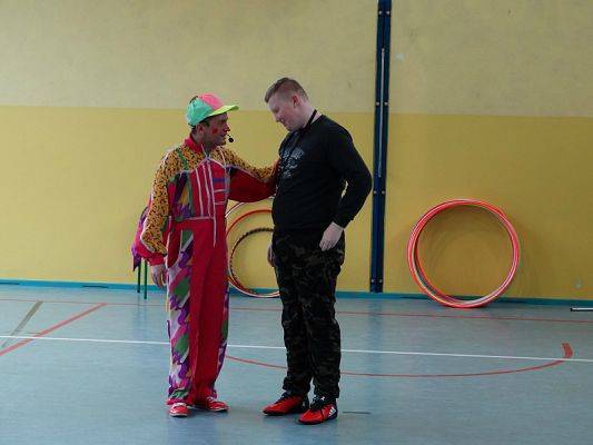  Grafika #44: Występy cyrkowe w naszej szkole