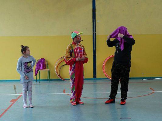  Grafika #46: Występy cyrkowe w naszej szkole