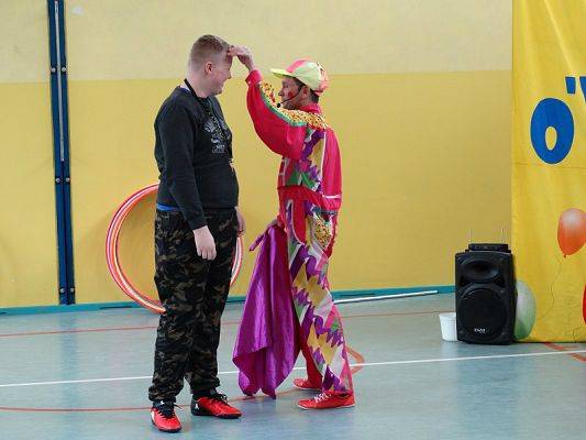  Grafika #50: Występy cyrkowe w naszej szkole