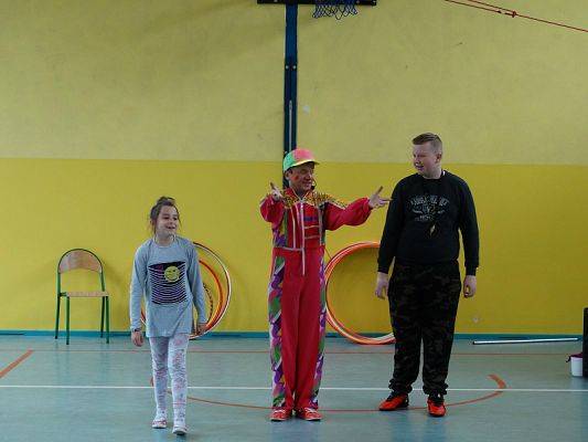  Grafika #56: Występy cyrkowe w naszej szkole