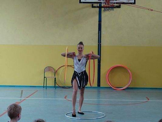  Grafika #76: Występy cyrkowe w naszej szkole