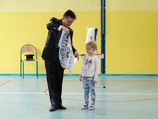  Grafika #83: Występy cyrkowe w naszej szkole