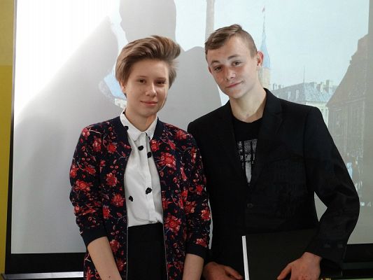  Grafika #1: Apel z okazji Święta Konstytucji 3 - go Maja