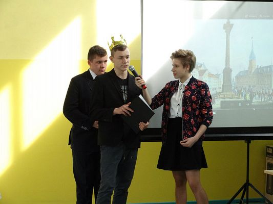  Grafika #3: Apel z okazji Święta Konstytucji 3 - go Maja