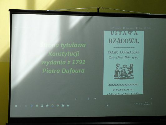  Grafika #9: Apel z okazji Święta Konstytucji 3 - go Maja
