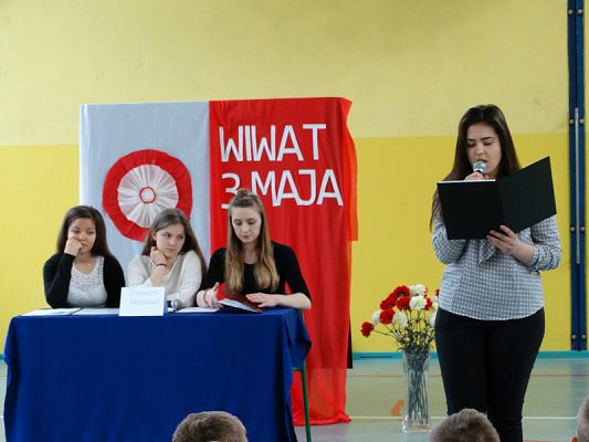  Grafika #13: Apel z okazji Święta Konstytucji 3 - go Maja