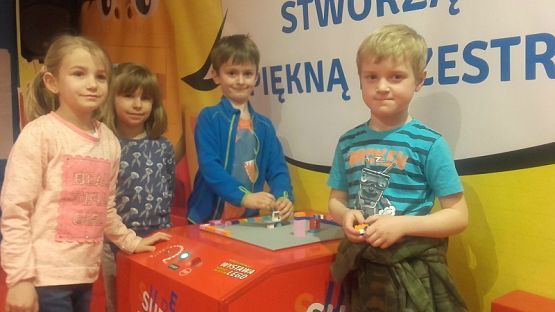 Grafika #31: Wycieczka na wystawę budowli z klocków LEGO