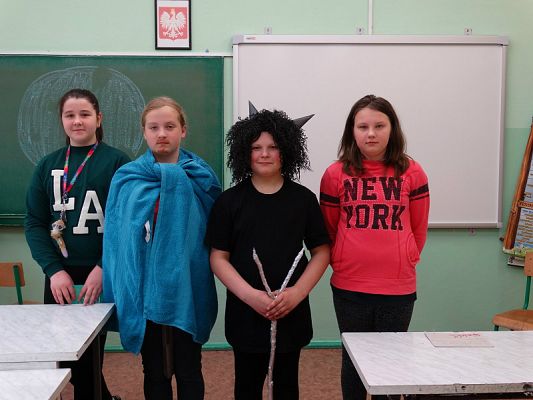 Grafika #4: Drama na lekcji języka polskiego