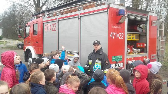 Grafika #2: Wizyta strażaków Państwowej Strazy Pożarnej z Lęborka