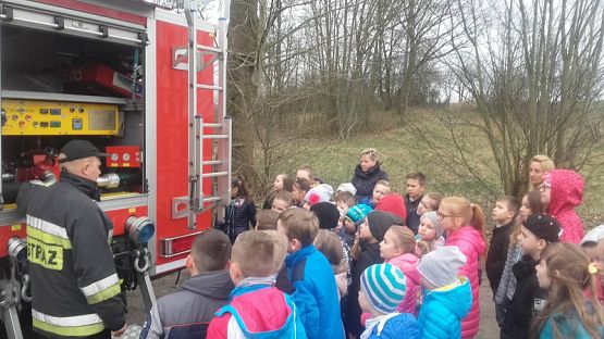 Grafika #3: Wizyta strażaków Państwowej Strazy Pożarnej z Lęborka