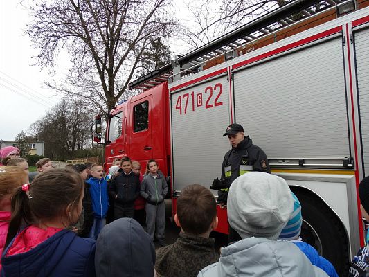Grafika #24: Wizyta strażaków Państwowej Strazy Pożarnej z Lęborka