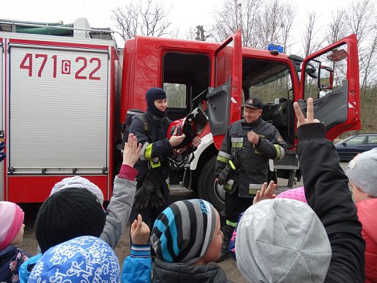 Grafika #37: Wizyta strażaków Państwowej Strazy Pożarnej z Lęborka