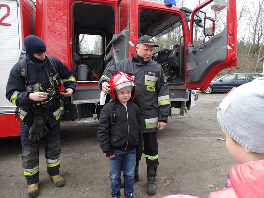 Grafika #40: Wizyta strażaków Państwowej Strazy Pożarnej z Lęborka