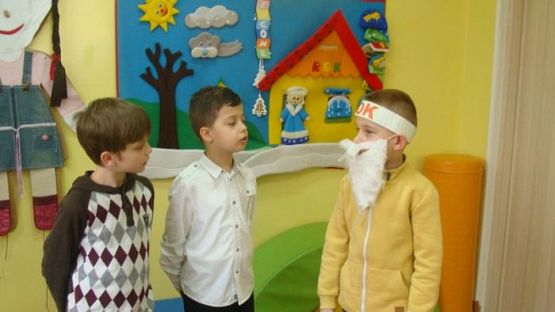  Grafika #0: II klasa z wizytą u młodszych kolegów