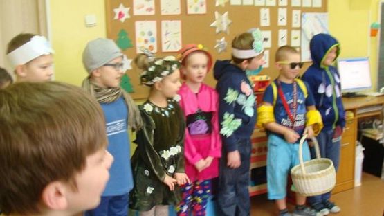  Grafika #2: II klasa z wizytą u młodszych kolegów