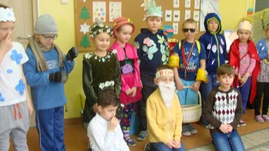  Grafika #5: II klasa z wizytą u młodszych kolegów