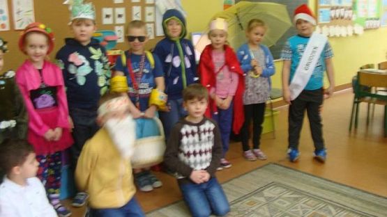  Grafika #6: II klasa z wizytą u młodszych kolegów