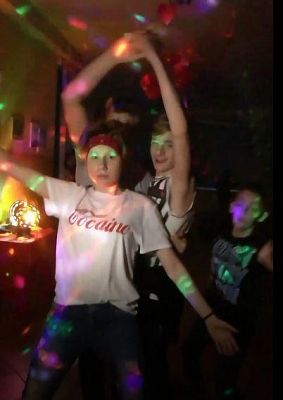  Grafika #5: Walentynkowa dyskoteka