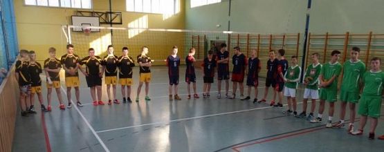  Grafika #0: Zawody w piłkę siatkową chłopców