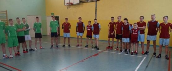  Grafika #1: Zawody w piłkę siatkową chłopców