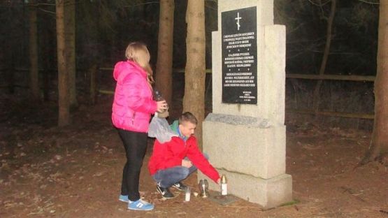  Grafika #2: Wyjazd na Cmentarz w Niebędzinie