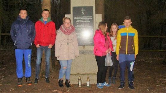  Grafika #1: Wyjazd na Cmentarz w Niebędzinie