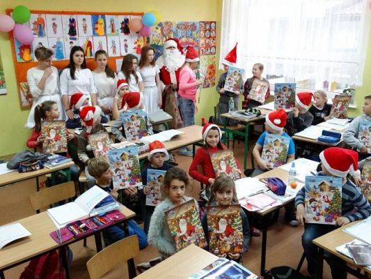  Grafika #17: Być jak święty Mikołaj - MIKOŁAJKI 2016