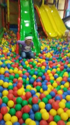  Grafika #23: Mikołajkowy wyjazd do Centrum rozrywki dla dzieci - Madagaskar