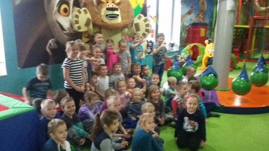  Grafika #0: Mikołajkowy wyjazd do Centrum rozrywki dla dzieci - Madagaskar