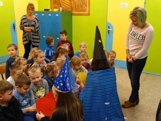 Grafika #29: Andrzejkowe wróżby