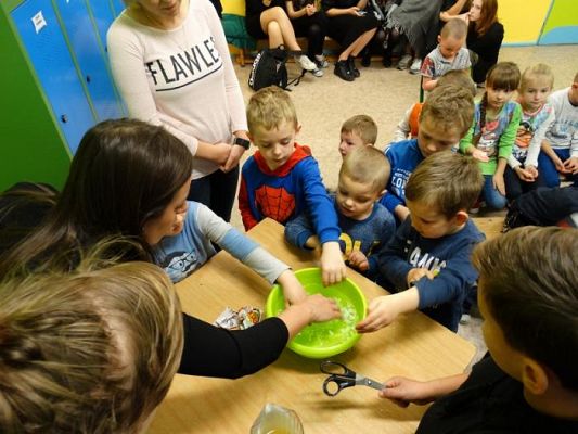 Grafika #38: Andrzejkowe wróżby