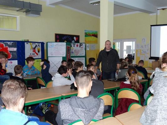  Grafika #14: Prelekcja na temat agresji