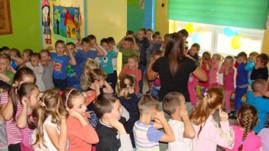  Grafika #1: Andrzejkowe pląsy