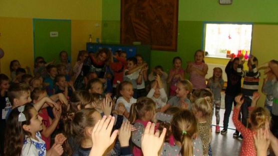  Grafika #6: Andrzejkowe pląsy