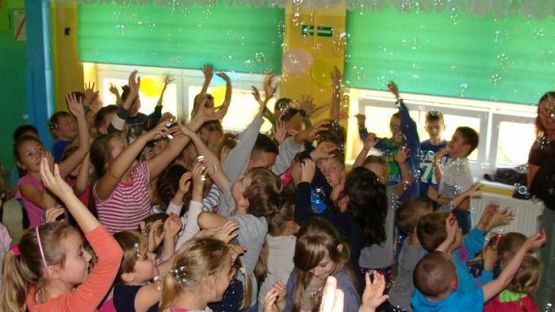  Grafika #8: Andrzejkowe pląsy