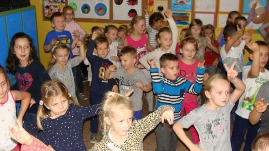  Grafika #13: Andrzejkowe pląsy