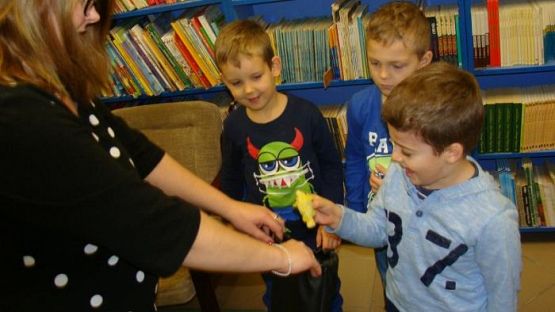  Grafika #5: Zaczytane piątki