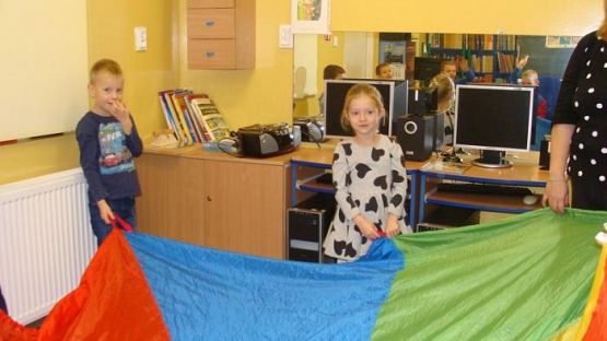  Grafika #19: Zaczytane piątki