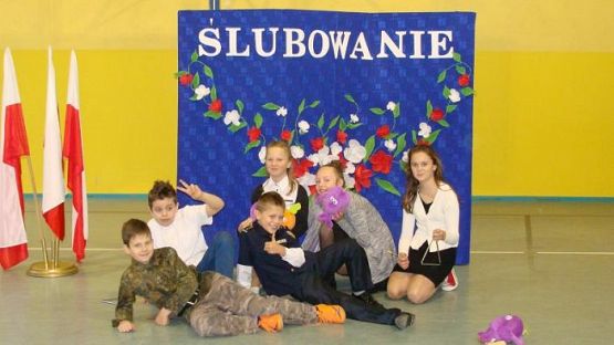 Grafika #4: Pasowanie na ucznia klasy I SP